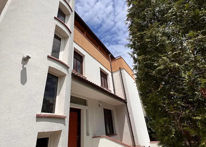 Serenity Apartments And Studios