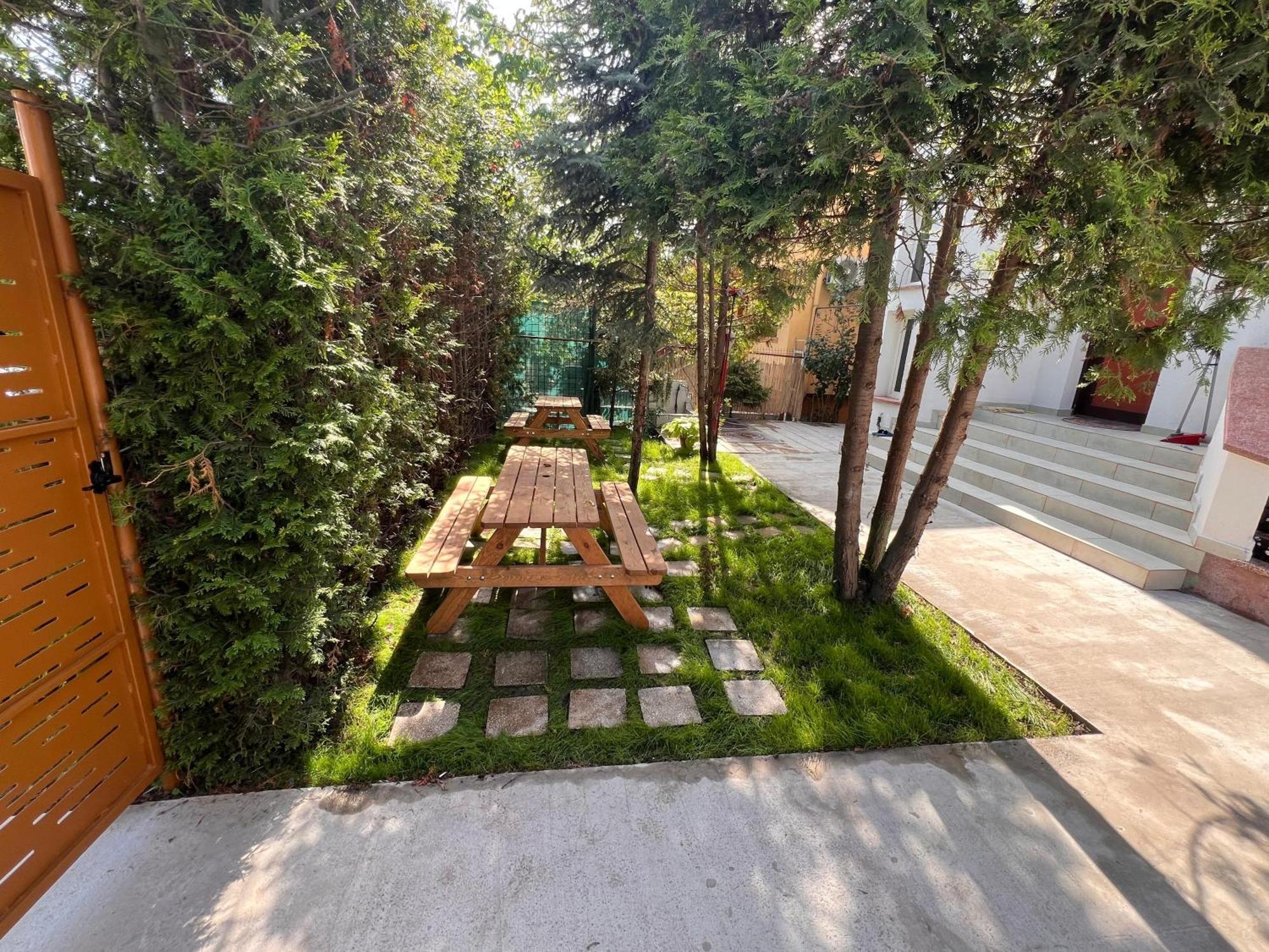 Serenity And Apartment *